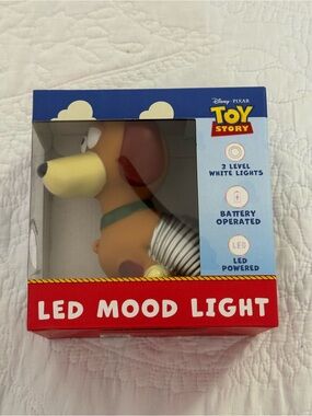 Disney Toy Story Slinky Dog LED Mood Light - Brown, Red, Yellow, Silver, Green